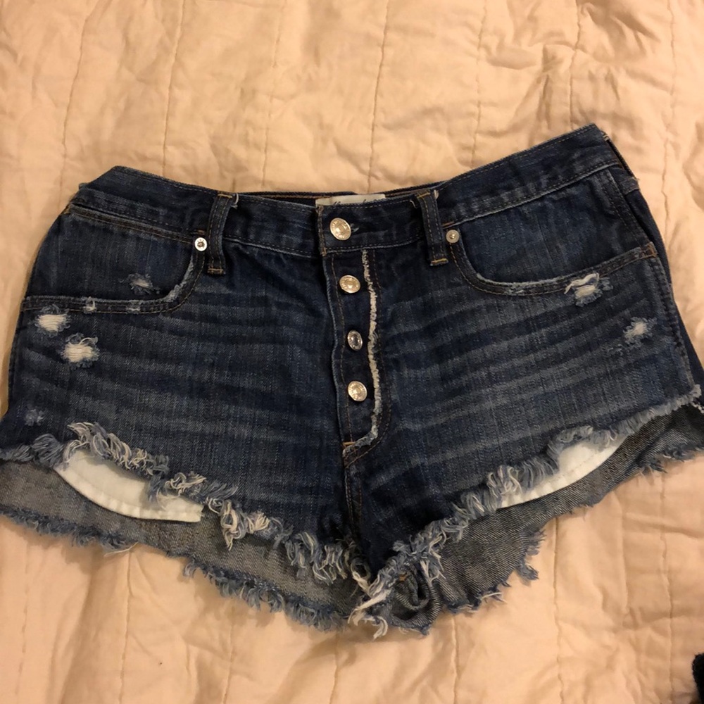 Abercrombie & Fitch high rise shorts